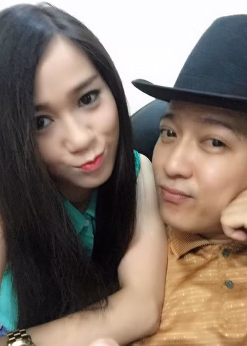 Bà xã của Hứa Minh Đạt khi giành giải Mai Vàng 2018 không quên tri ân Trường Giang. “Nếu không có Trường Giang thì không có Lâm Vỹ Dạ ngày hôm nay”, nữ nghệ sĩ hài chia sẻ. Ảnh: Yan