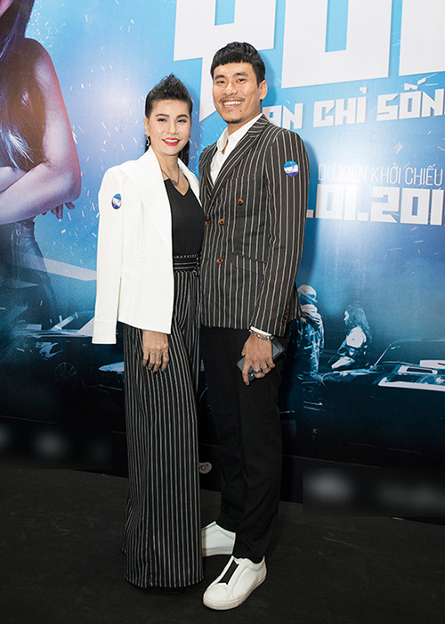 Trước những câu hỏi về ồn ào cách đây không lâu, cả hai từ chối trả lời. Ảnh: Gia đình Việt Nam