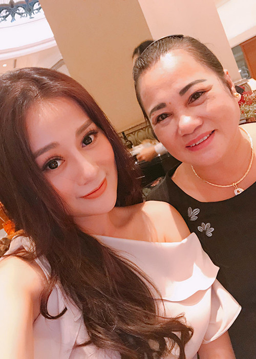 Fan mong đợi trong năm 2019, Phương Oanh sẽ tiếp tục bứt phá.