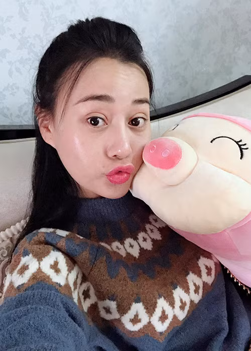 Trước "Quỳnh búp bê", Phương Oanh tham gia diễn xuất trong không ít bộ phim truyền hình.