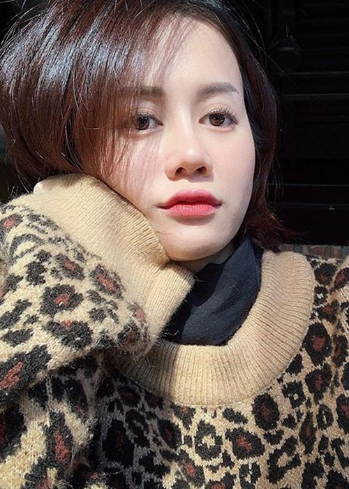 Đáng chú ý, tất cả mọi bài đăng trước đó của An Nguy trên trang cá nhân đã được cô ẩn đi hoặc đã xóa đi. Ngoài ra, hiện tại, nữ vlogger mới chỉ lộ diện trên mạng xã hội, chứ chưa xuất hiện trước công chúng.