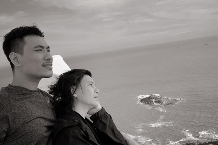 Sau lùm xùm tình cảm với An Nguy, Kiều Minh Tuấn vẫn hạnh phúc bên Cát Phượng.