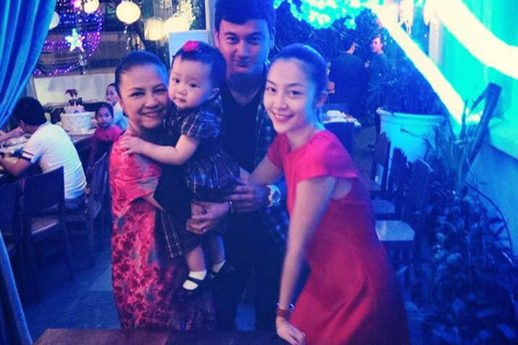 Đặng Văn Lâm từng chia sẻ Linh Nga chính là 1 trong 3 người phụ nữ quan trọng nhất trong cuộc đời mình. Ảnh: FBNV