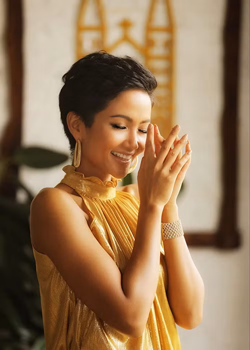 Đáng chú ý, H’hen Niê sẽ không phải chạm trán với Hoa hậu Hoàn vũ Thế giới Catriona Gray. Do người đẹp Philippines từng giành danh hiệu “Hoa hậu đẹp nhất thế giới 2016” nên ban tổ chức loại cô ra khỏi danh sách.