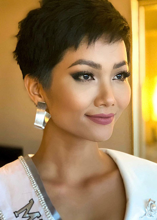 Theo Missosology, từ 112 người đẹp, ban giám khảo của Missosology sẽ chọn ra top 25 rồi top 10. Cuối cùng, thí sinh có điểm cao nhất top 10 sẽ trở thành “Hoa hậu đẹp nhất thế giới 2018”. H’hen Niê nhiều khả năng tiến sâu, thậm chí có cơ hội đoạt danh hiệu.