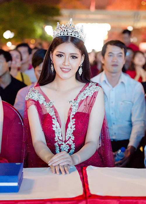 Thanh Ngân thi thoảng mới tham gia sự kiện, chương trình thời trang.