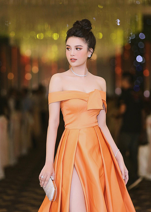 Diệu Thùy cho rằng á hậu chỉ là một danh hiệu chứ không phải một nghề nghiệp.