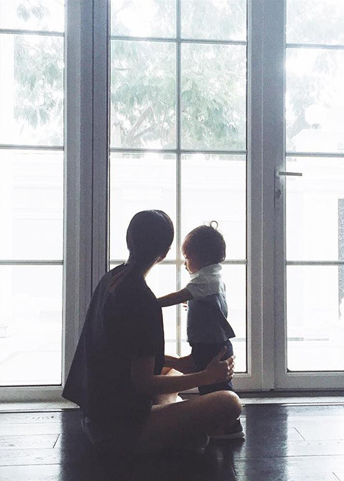 Nàng ngọc nữ của màn ảnh Việt giữ cho các con sự riêng tư tuyệt đối.