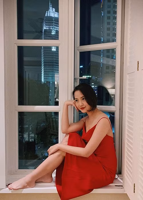 Hiện tại, Xuân Thảo vẫn đều đặn cập nhật hình ảnh đời thường của mình kèm những chú thích khá tâm trạng.