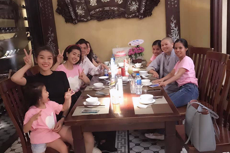 Sau khi xuất viện, Mai Phương vẫn đều đặn cập nhật tình trạng sức khỏe.