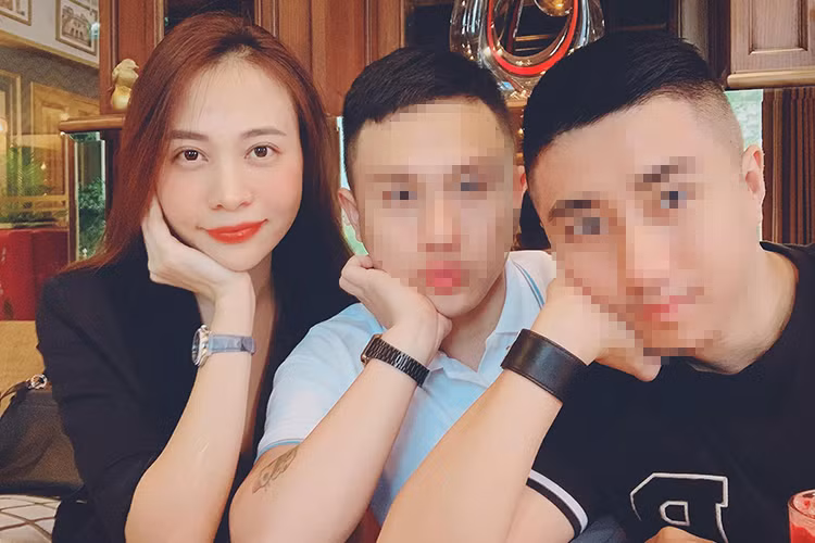 Dam Thu Trang khoe nhan sac man ma sau nghi van bau bi