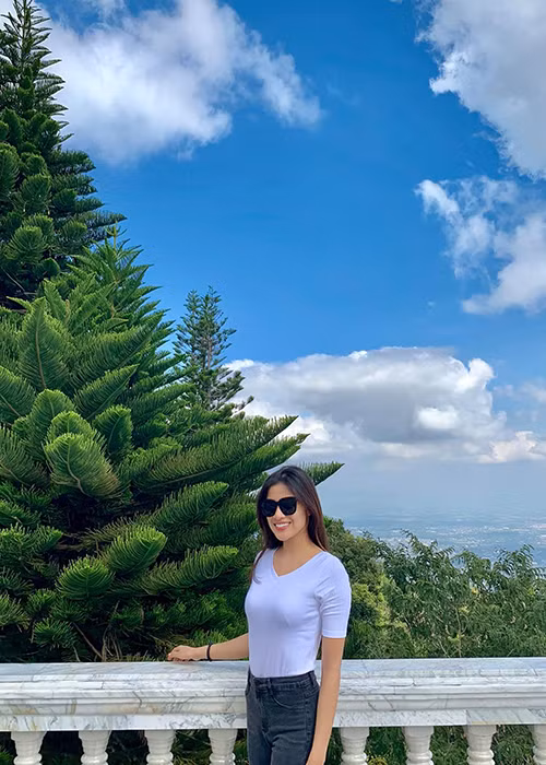 Người đẹp đến từ Bắc Ninh đi du lịch nhiều nơi trong nước và nước ngoài.