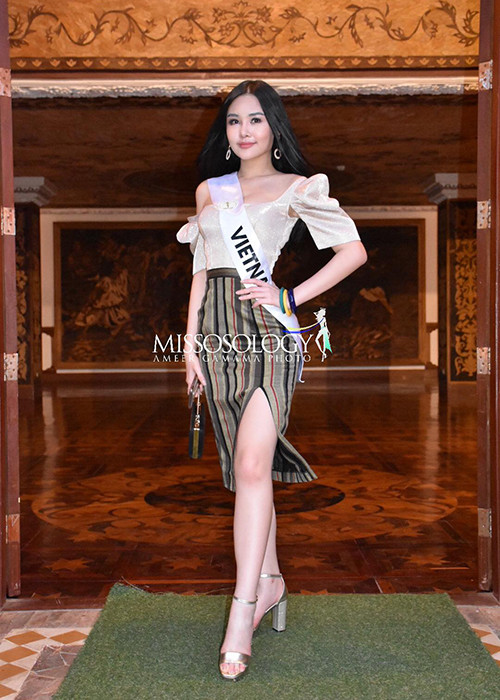 Những hình ảnh Lê Âu Ngân Anh tại cuộc thi Hoa hậu Liên lục địa 2018 đang thu hút sự chú ý của dư luận.