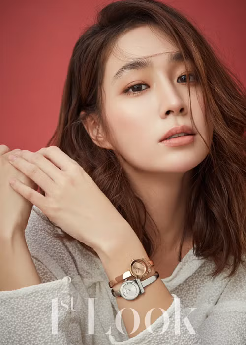 Lee Min Jung từng gửi lời chúc đến đội tuyển Việt Nam trong trận chung kết lượt về với đội tuyển Malaysia tại AFF Cup 2018. Ảnh: Chosun