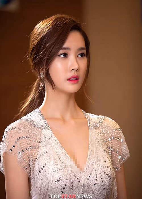 Vài năm trở lại đây, vẻ đẹp nhân tạo của Lee Da Hae ngày càng xuống cấp. Ảnh: Topstarnews