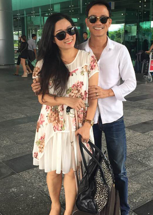 Trước khi gắn bó bên nhau, Thanh Thanh Hiền và con trai của Chế Linh đều trải qua một lần đò và có con riêng.