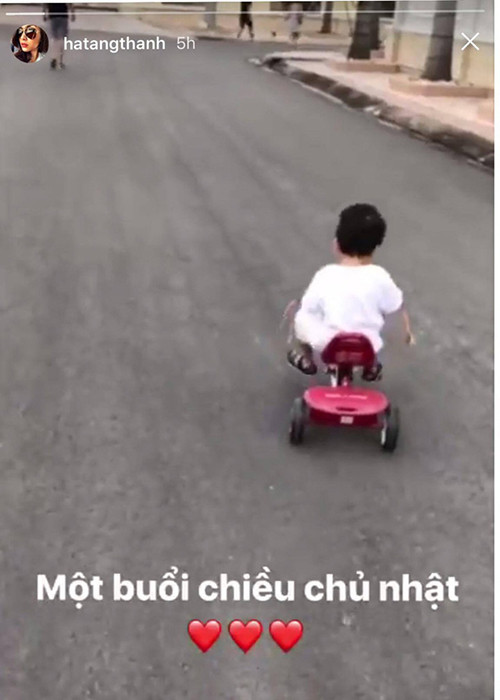 Tăng Thanh Hà chăm bẵm các con từng chút một.
