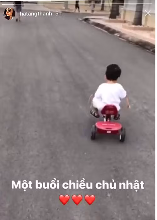 Tăng Thanh Hà chăm bẵm các con từng chút một.