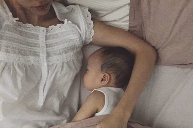 Bé Richard là con trai đầu lòng của nàng ngọc nữ màn ảnh Việt với ông xã đại gia.