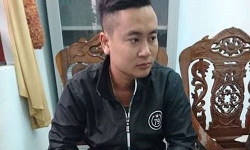 Ky luat khien trach Pho Cong an xa danh dan nhap vien