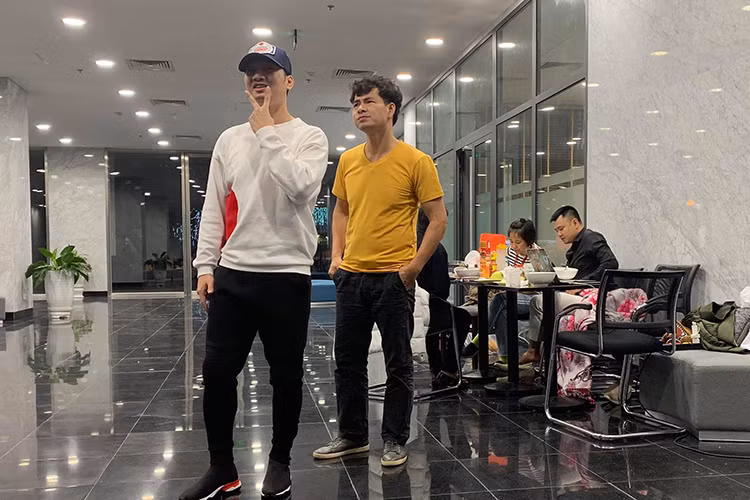 Sự trở lại của Thành Trung gây bất ngờ. Bởi sau vai Táo điện lực trong Táo quân 2012, anh liên tục vắng bóng trong các năm sau đó.