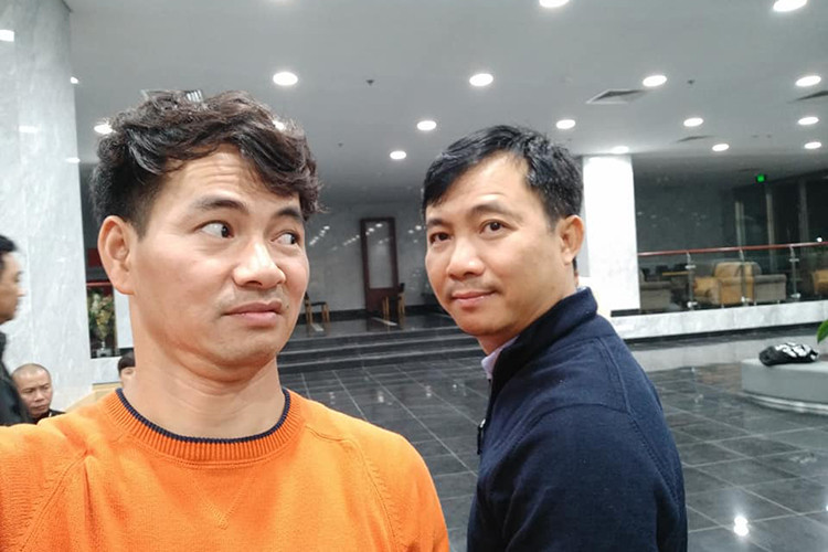 Xuân Bắc khoe ảnh hậu trường tập luyện bên đạo diễn Đỗ Thanh Hải.