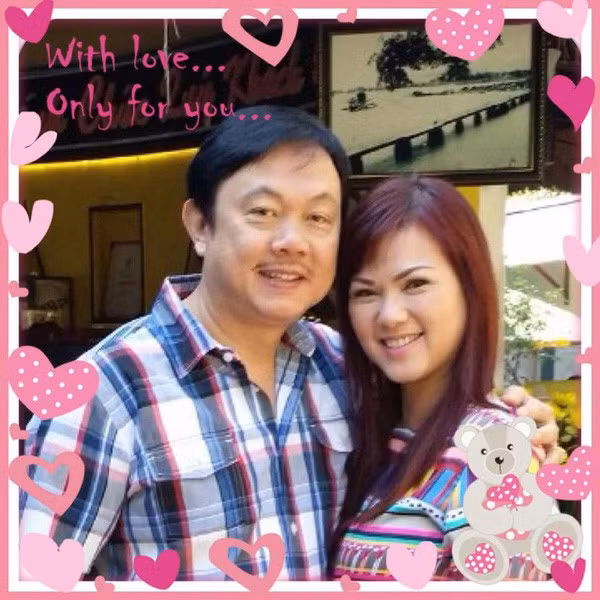 Cặp đôi có một thời gian dài đi biểu diễn chung với nhau. Hạnh phúc của hai người vô cùng giản dị và ngọt ngào.