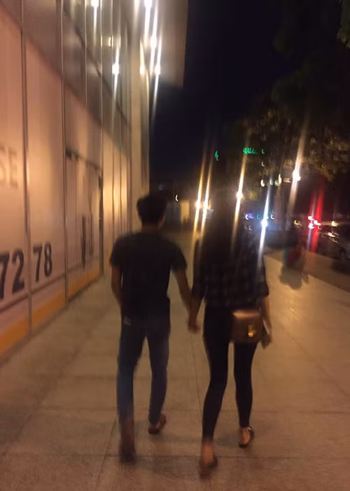 Cường Đô la khoe khoảnh khắc nắm tay Hạ Vi vào năm 2016. Ảnh: FBNV