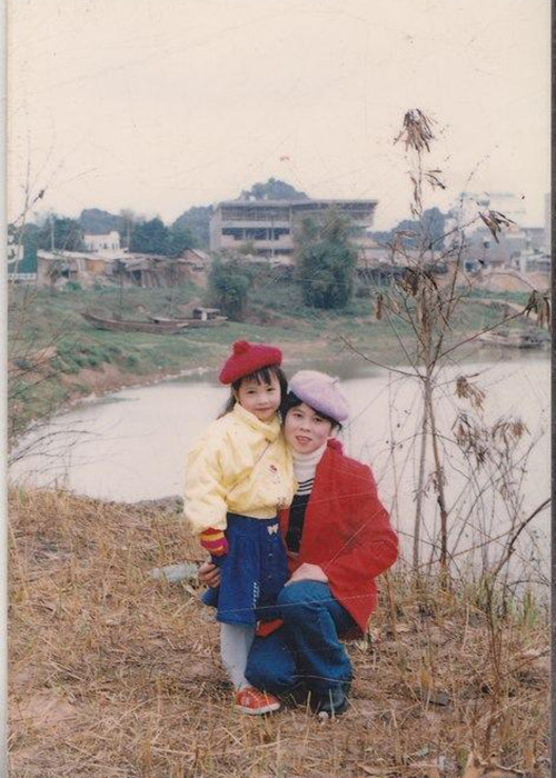 Càng lớn, vợ sắp cưới của Cường Đô la càng xinh xắn.