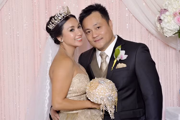 Y Phụng đã kết hôn với doanh nhân Duy Tường vào năm 2016 sau nhiều năm hẹn hò.