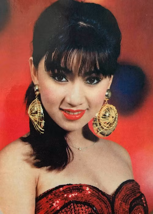 Sau khi người đẹp sang Mỹ, cuộc sống của cô khiến khán giả tò mò.