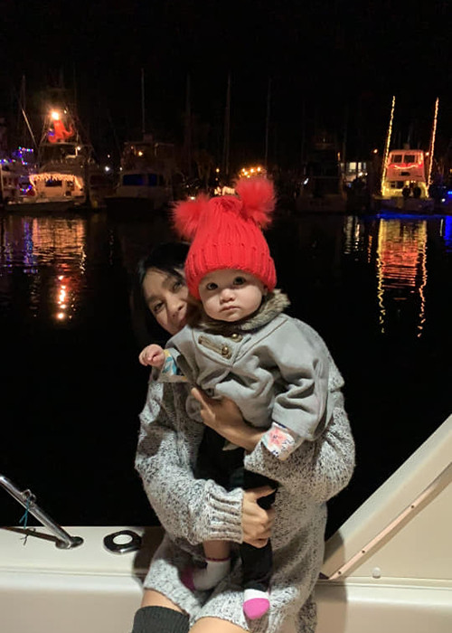 Năm 2018, Y Phụng tận hưởng niềm hạnh phúc lần đầu tiên làm mẹ khi con gái chào đời.