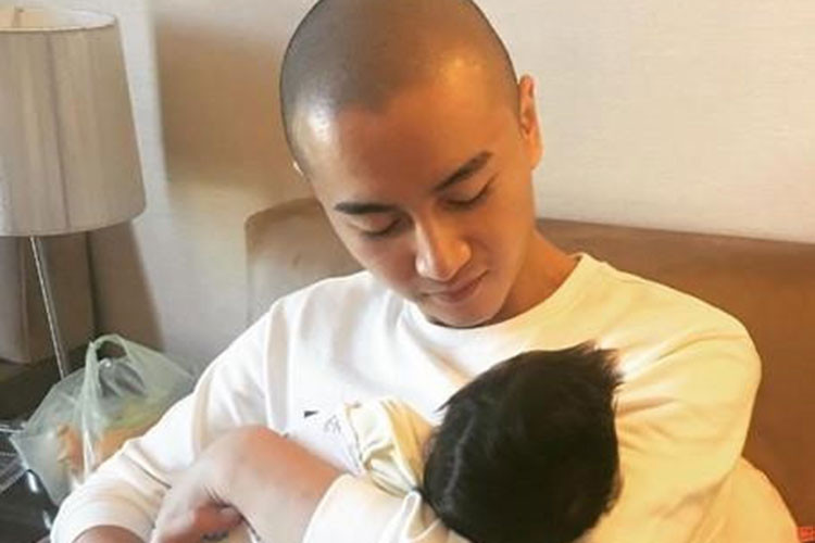 Bé Tiểu Tinh Tinh cũng là một trong số những nhóc tì sao Hoa ngữ được bố mẹ giấu mặt.