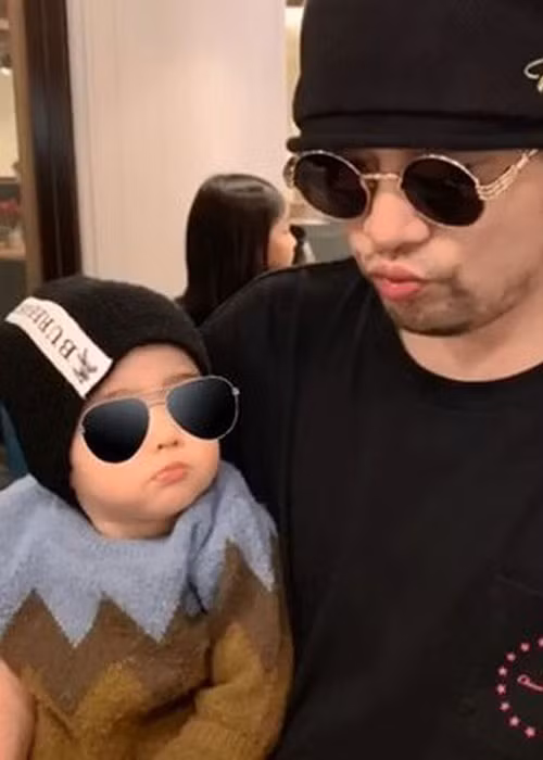 Châu Kiệt Luân có một cậu con trai và một cô con gái với Côn Lăng.