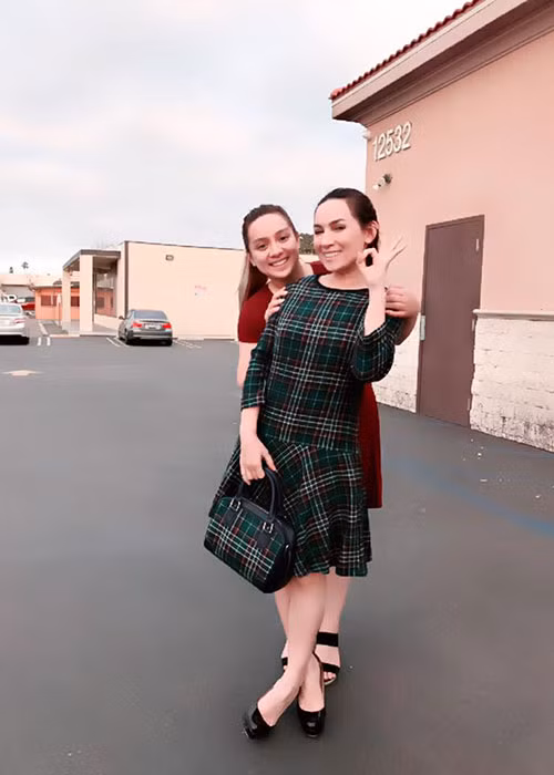 Lộ diện công chúng sau 25 năm, con gái của Phi Nhung nhận được sự chú ý của người hâm mộ nữ ca sĩ.