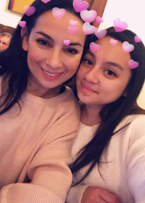 Sau khi công khai chuyện có con ruột, Phi Nhung thoải mái khoe ảnh bên con.