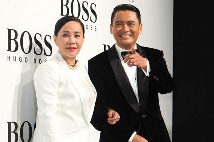 Châu Nhuận Phát là một trong những sao nam Hoa ngữ lấy vợ đại gia. Theo thông tin, Trần Oải Liên - vợ của ông là con gái tỷ phú Singapore Trần Thủ Lâm. Ảnh: Khám phá