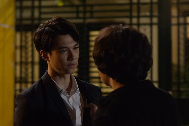 Quý Khánh chính là người tình cũ của Nhã Linh và xuất hiện bên cô khi cô có thai.