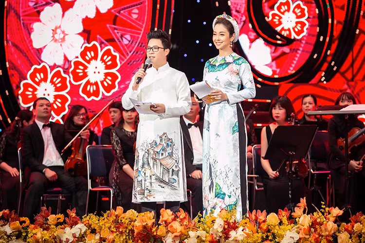 Jennifer Phạm và Lê Anh đều là những MC có kinh nghiệm dẫn dắt chương trình lớn.