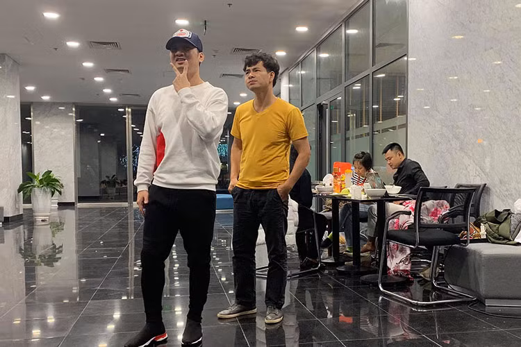 Từng chia sẻ hình ảnh tham gia buổi tập luyện của Táo quân 2019 nhưng Thành Trung bất ngờ lên tiếng không thể góp mặt trong chương trình ngay sát giờ buổi ghi hình đầu tiên. Ảnh: FBNV