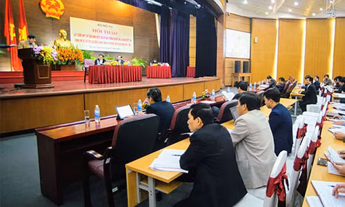 Sap nhap xa, huyen: 3 chu tich 1 ghe biet chon ai?