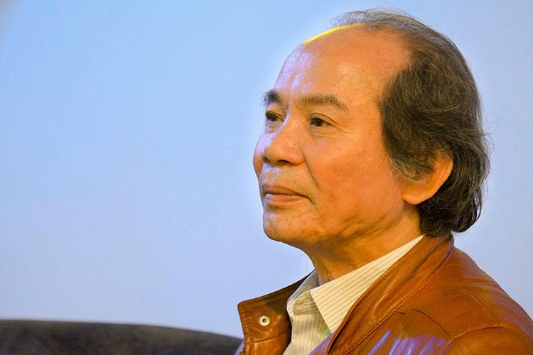 Tác giả ca khúc "Làng quan họ quê tôi" từng là Trưởng ban biên tập báo Thơ thuộc báo Văn Nghệ của Hội Nhà văn Việt Nam từ năm 2003 đến 2004. Ngoài sáng tác nhạc, viết thơ, ông còn là họa sĩ.