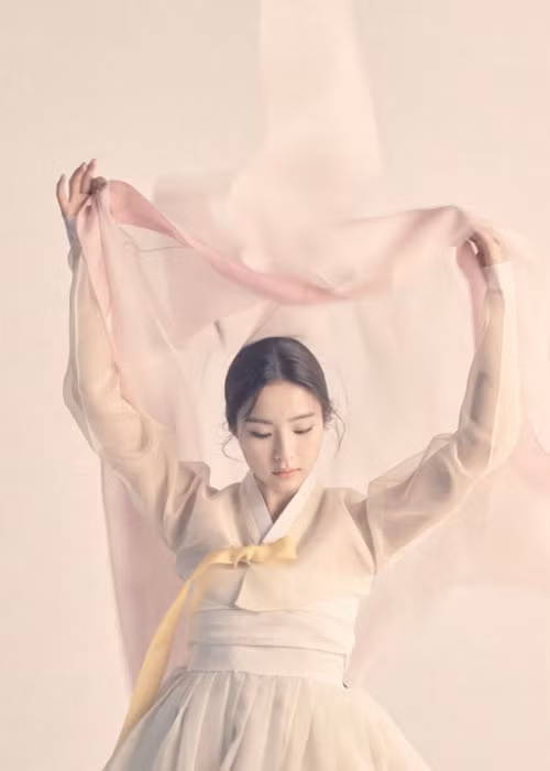 Nữ diễn viên Shin Se Kyung được khen xinh đẹp hút hồn trong bộ ảnh đón năm mới. Ảnh: Chosun