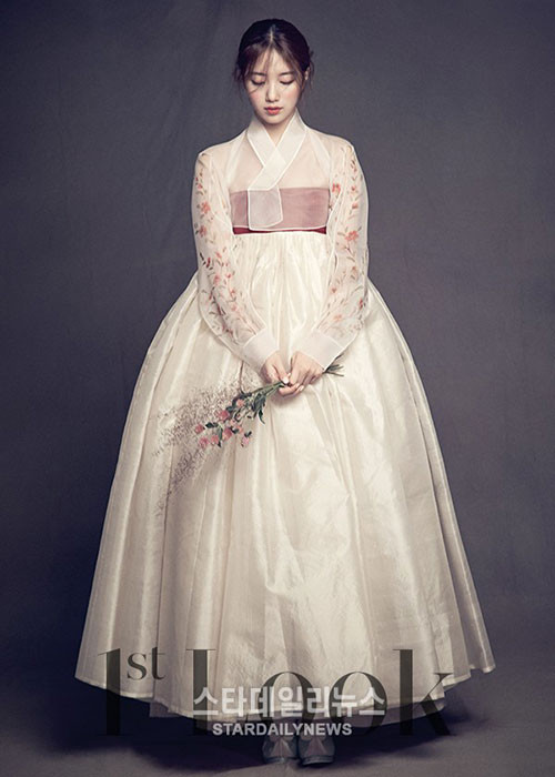 Từ khi bước chân vào showbiz, Suzy là một trong số ít sao Hàn sở hữu vẻ đẹp tự nhiên. Ảnh: Stardailnews