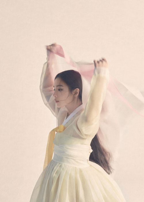 Diễn xuất của ngôi sao xứ Hàn này gây tranh cãi nhưng không thể phủ nhận vẻ đẹp của cô. Ảnh: Chosun