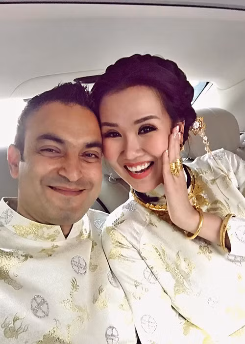 Ông xã của Võ Hạ Trâm được fan khen ngợi trông như tài tử điện ảnh. Ảnh: FBNV