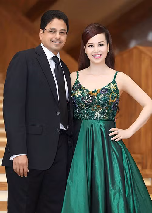 Ông xã của Hoa hậu Diệu Hoa cũng là người Ấn Độ và làm kinh doanh. Ảnh: Khám phá