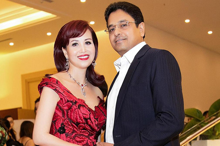 Có con gái đầu lòng ở tuổi 21, ông xã của Diệu Hoa vẫn phong độ. Ảnh: Khám phá