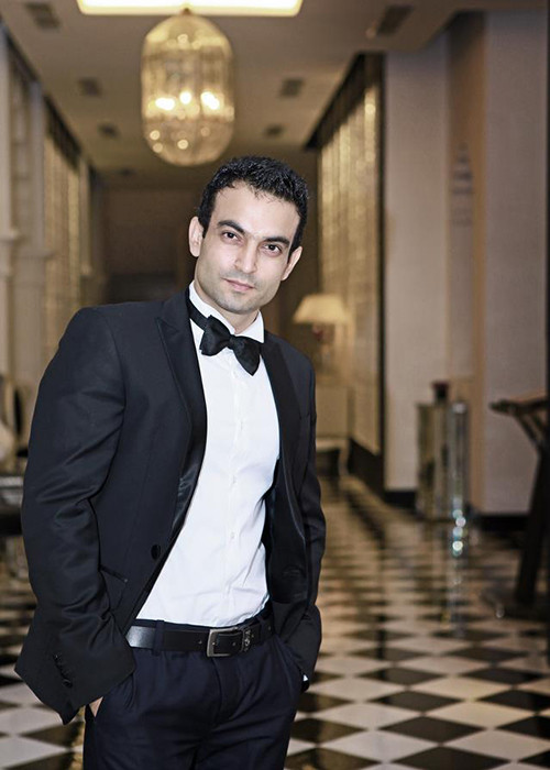 Doanh nhân Vikas Chaudhary là ông xã người Ấn Độ của nữ ca sĩ Võ Hạ Trâm. Ảnh: FBNV