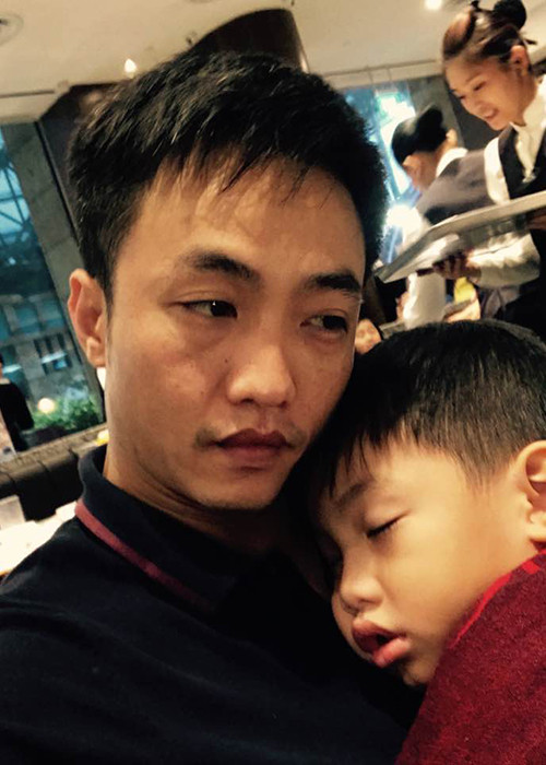 Sau khi Cường Đô la và Hồ Ngọc Hà ly hôn, con trai chung của hai người - bé Subeo được bố mẹ thay nhau chăm sóc.